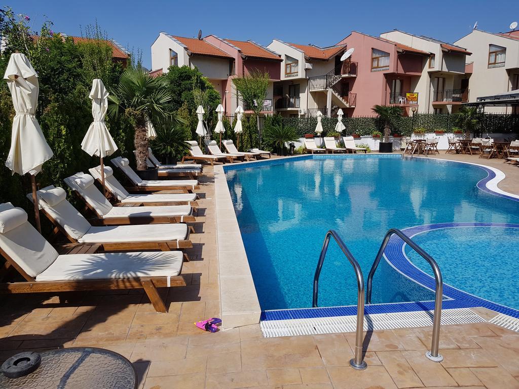 Aparthotel Aria Complex Sveti Vlas Exterior foto